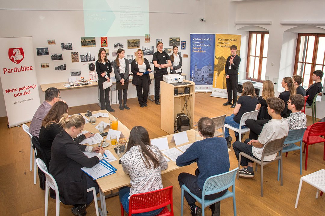 Umělecká (r)evoluce – historická soutěž 2025